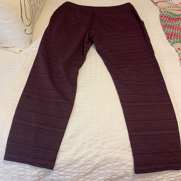 Lululemon pants - Picture 2 of 8